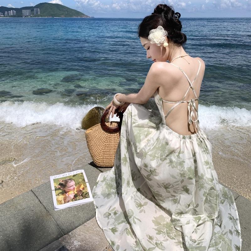 Girl skirt in oil painting backless straps suspender skirt, niche design sense resort style print dress chiffon