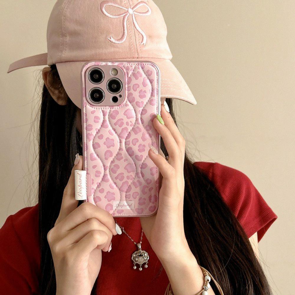 For iPhone 16 Pro Max Case Down Jacket Leopard Print Acrylic Phone Back Cover