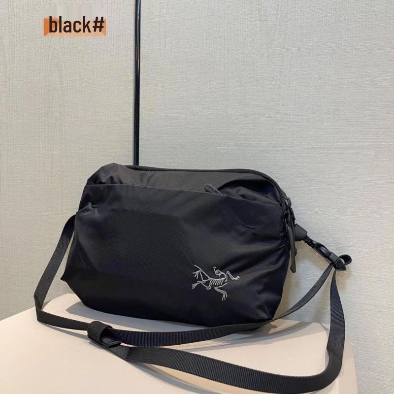 Lightweight Waterproof Hiking Backpack - Large Capacity, Unisex, Solid Color for Outdoor Travel 15L: 40x25x20 cm