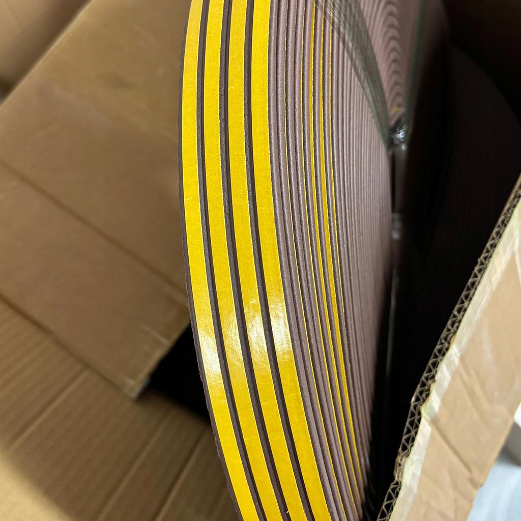 Self-adhesive rubber seal type D brown 100m EPDM