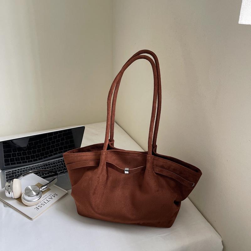 Fashion casual tote bag women's commute to work large-capacity shoulder bag 2025 autumn and winter new high-end underarm bag