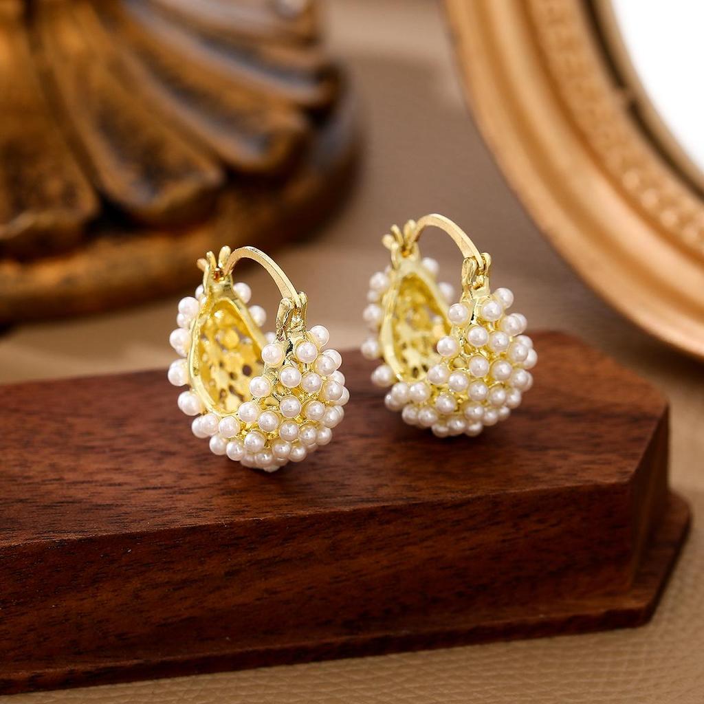 3D Small Rice Bead Basket Earrings: Fashionable and Versatile Ear Cuffs with Niche Light Luxury