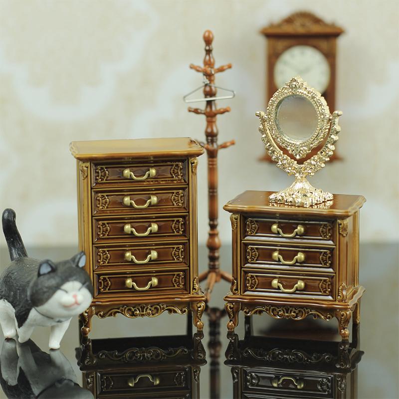 1Pc Dollhouse Furniture Ornaments Mini European Style Retro Cabinet Model