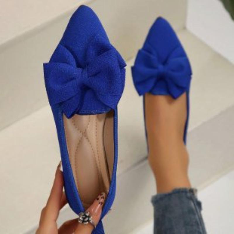 New Large-sized, Lightweight, Soft-soled Women's Shoes with Pointed Tips Make Them Look Slimmer