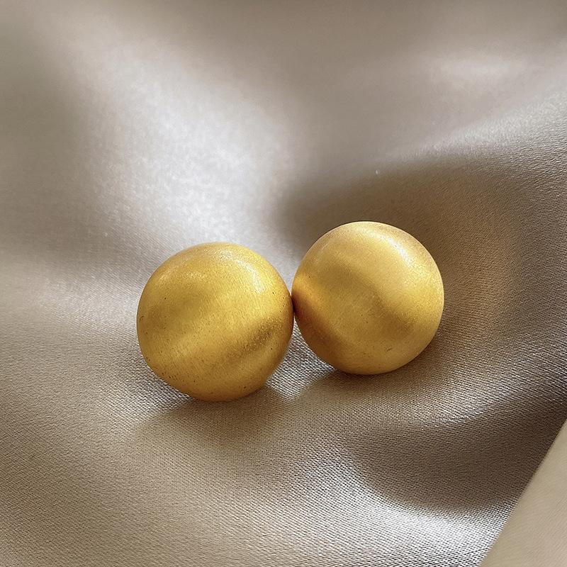 Silver needle same gold earrings women's light luxury high-end temperament pearl stud earrings retro new earrings