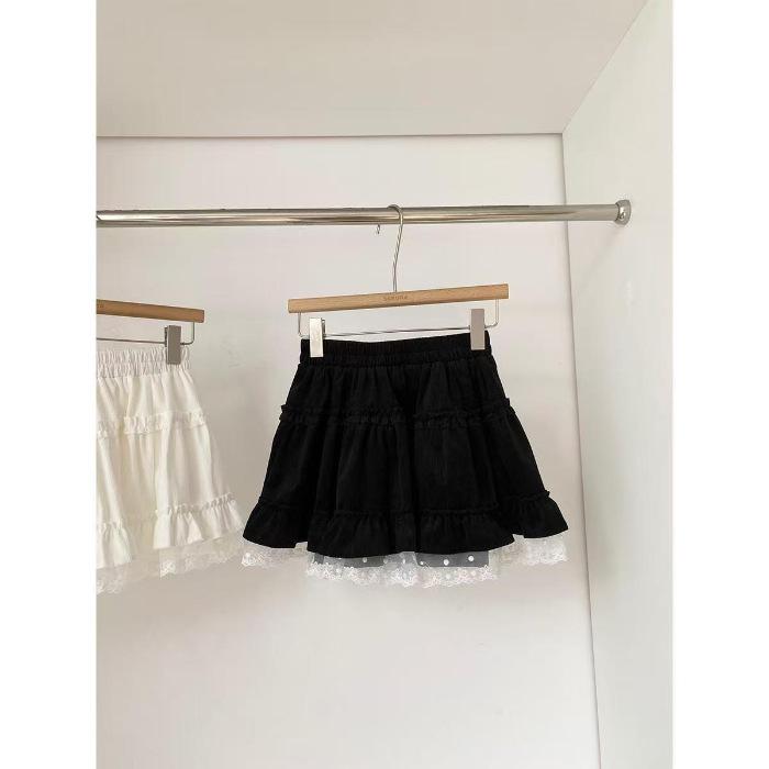 European Cotton Velvet Lace Patchwork Mini Skirt: Stylish Korean Sweet Style for Autumn/Winter Slim Fit.