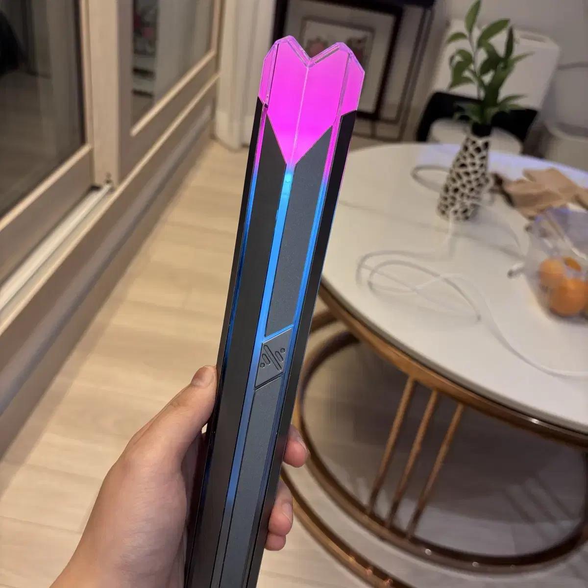 

Nu est Lightstick