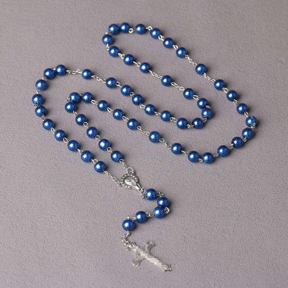 Disponibile: Collana Rosario con Perle di Vetro e Croce