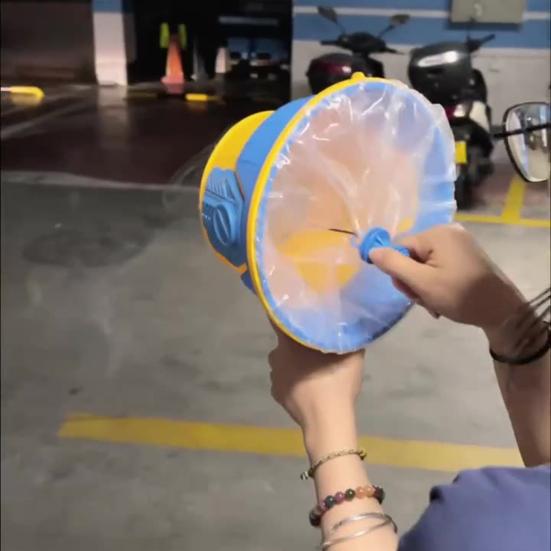 Manual Bubble Blower Toy Kids Bubble Maker No Batteries Needed Handheld Outdoor Bubble Toy for Park Backyard Beach Indoor Fun