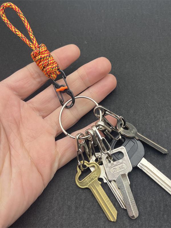 Kompaktní paracordový klíčenka proti krádeži s uzamykatelným hákem a přezkou Figure 8 pro venkovní použití