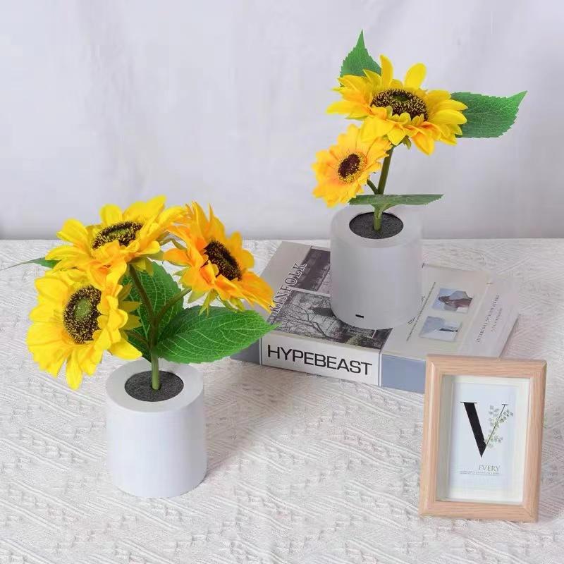 Sunflower Table Lamp LED Nightlight Besides Lamp USB Rechargeable Lamp Light Gift Bedroom Home