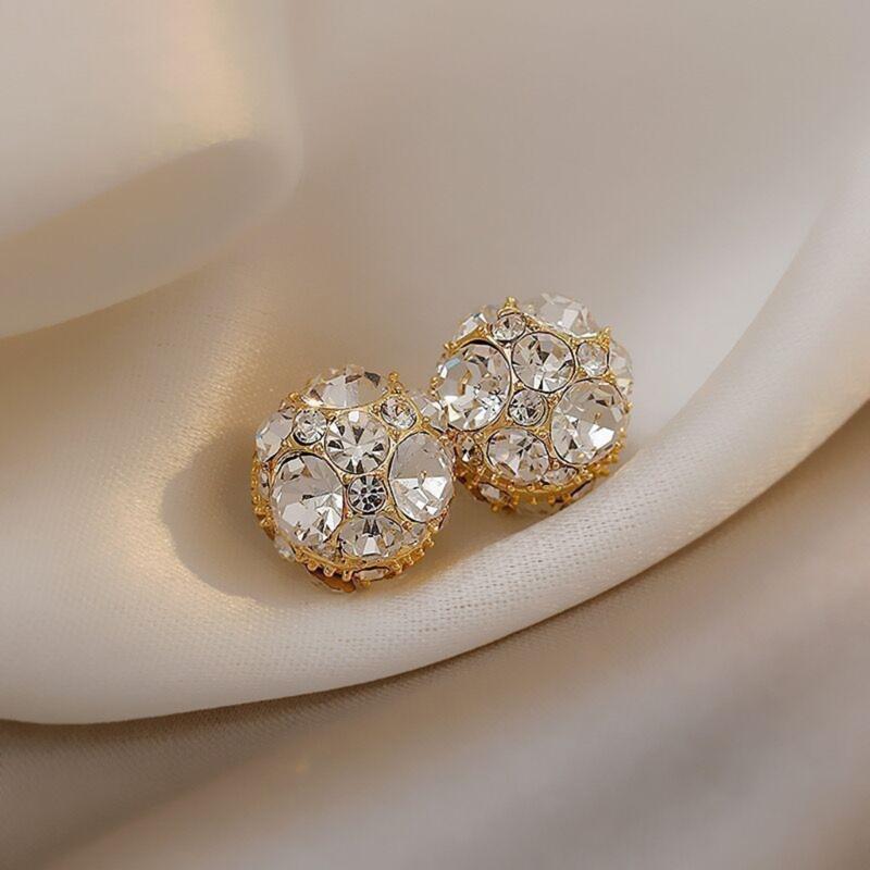 Non Piercing Magnetic Stud Earrings Round Inlaid Zircon Clip On Earrings Gauges Fashion Stud Earrings for Women Girls