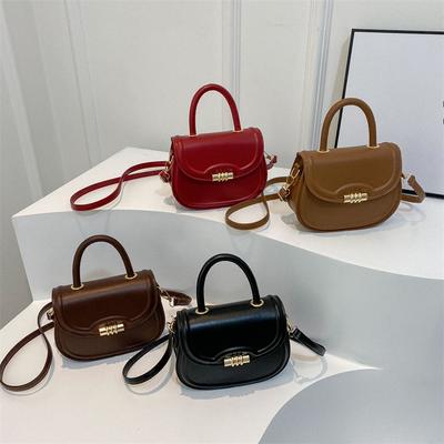 Spring Niche Fashion One Shoulder Popular Solid Color Bag New Trend Simple Oblique Commuter Saddle Bag