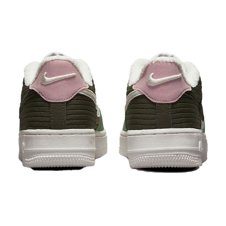 Nike Buty Sneakers Dziecięce Air Force 1 GS Toasty Zielony Oliwkowy-Zielony Żagiel DO5215-331