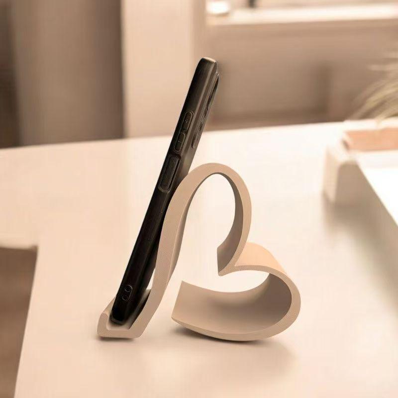 3D Printed Heart-Shaped Phone Holder for Home or Office – Perfect Valentine's Day Gift