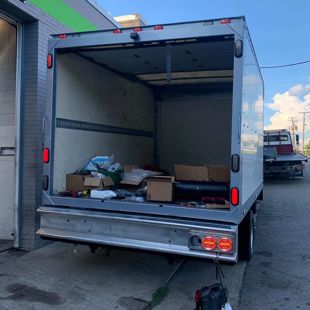 LKW Hinten Rund Hamburger Rücklicht Laufblinker Bremslicht Stoppanzeige 10-30V Anhänger LKW Wohnwagen Lieferwagen Gelb Rot