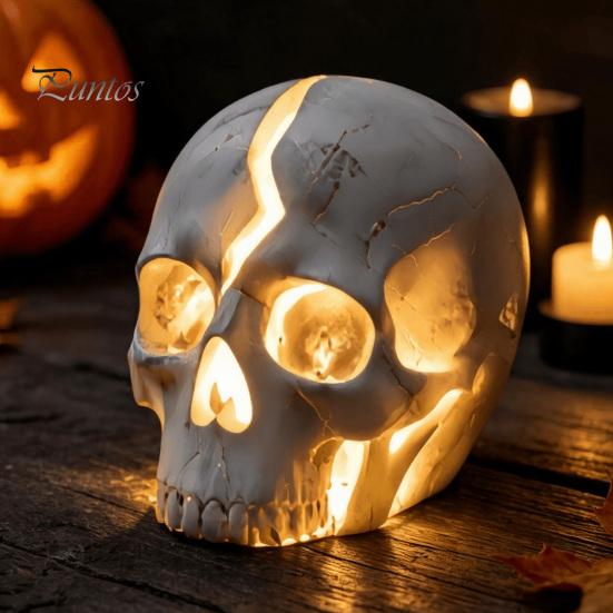 Gothic Resin Ornament Cracked Skull Garden Solar Light, LED Statue Spooky Industrial Table Decor Ornament, Halloween Decoration for Haunted House Bar