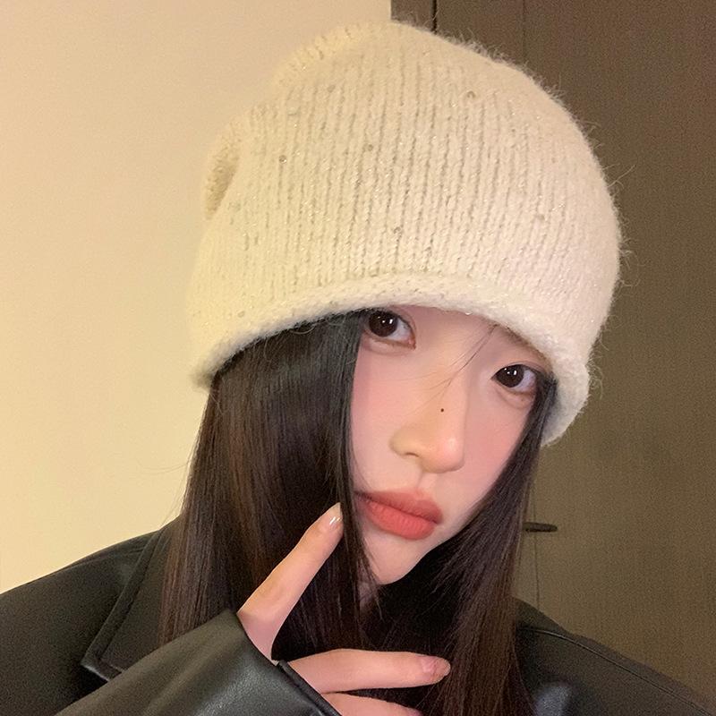

Блестящая вязаная шерстяная шапка для женщин Новая осенне-зимняя модная и универсальная шапка-баотоу, которая подчеркивает маленькое лицо, теплая шапка One size