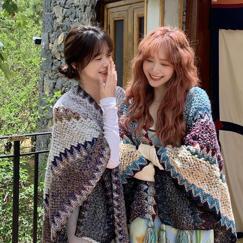 Ethnic Shawl and Cape for Tourism: Lijiang, Qinghai, Sichuan-Tibet Style