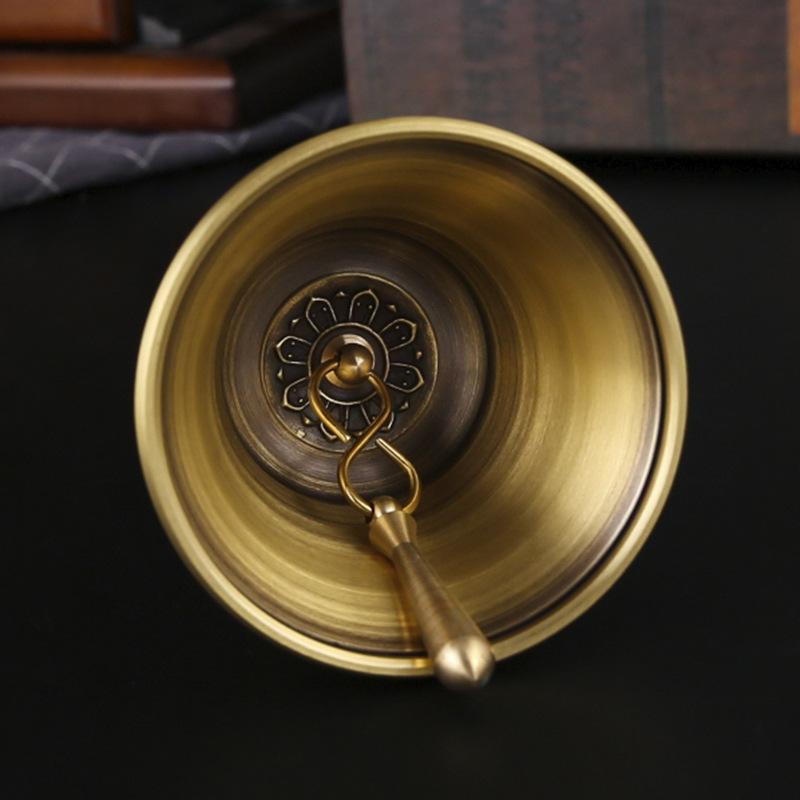 Carved rattle Copper bell with handle Hand rattling bell ornament School class Home desktop decoration Brass bell
