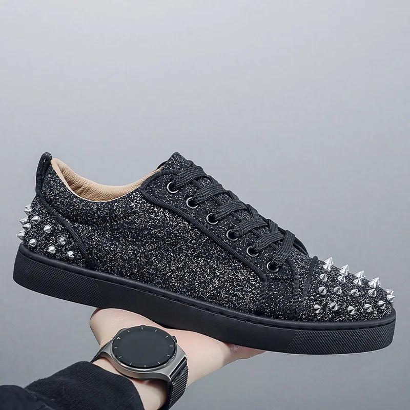 Trend Men Leather Casual Shoes Punk Style Rivet Flat Skate Shoes Young Man Street Black Sneaker