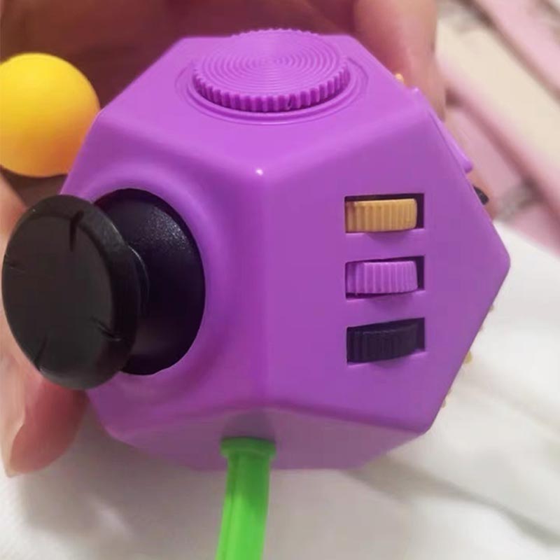 Würfel Fidget EDC Anti-Stress Lindernde Spielzeuge Angst Antistress Sensorisches Fidgeting Würfelspielzeug für Kinder Erwachsene Fokus 12 Seiten