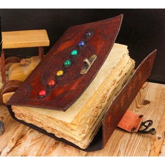 Kožený žurnál Seven Stone Chakra Book of Shadows Journals