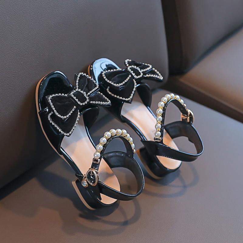 Girls sandals 2025 summer new Korean version of medium and small children girl baby soft sole non-slip sandals fashion princess shoes tide