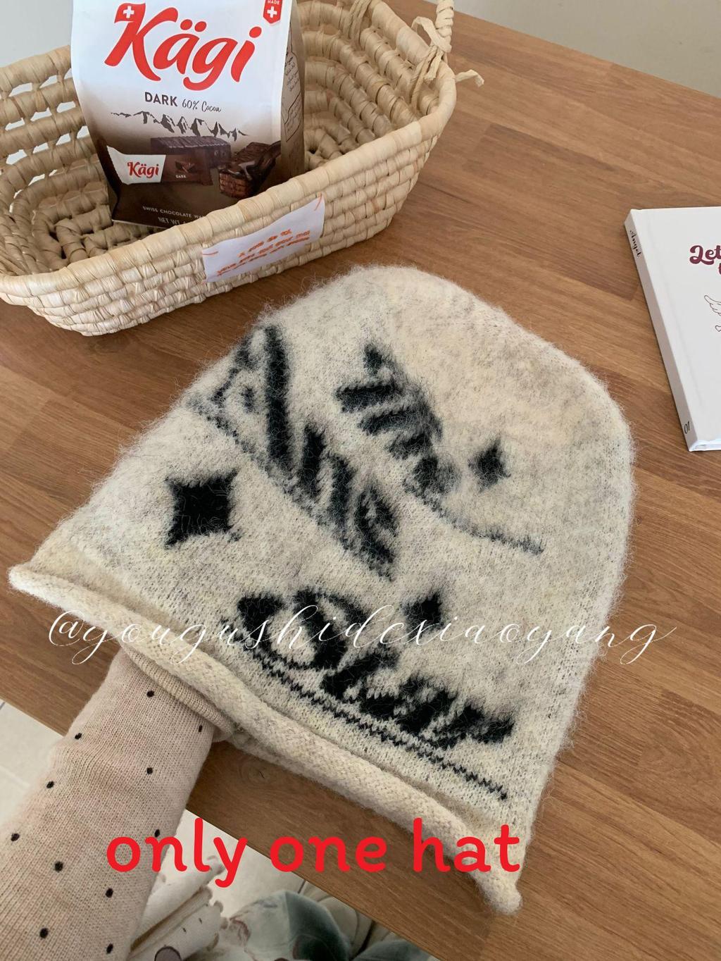 Unisex Cotton Knit Hat For Cool Seasons With Slimming Face Effect And Casual Fashion