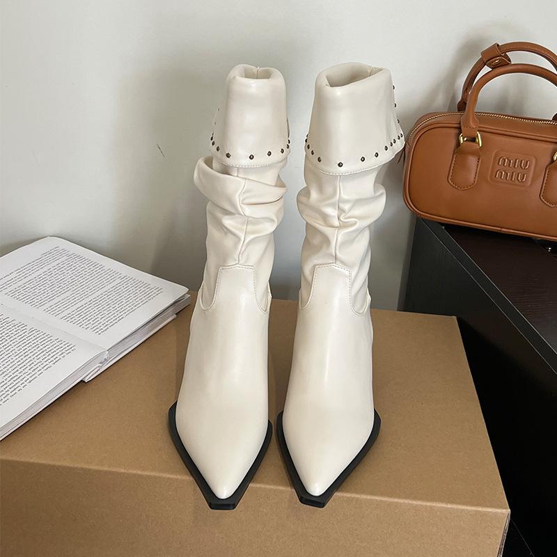 

2025 new autumn and winter stacking boots mid-heel pointed rivets pleated thick heel lapel short Martin boots 35