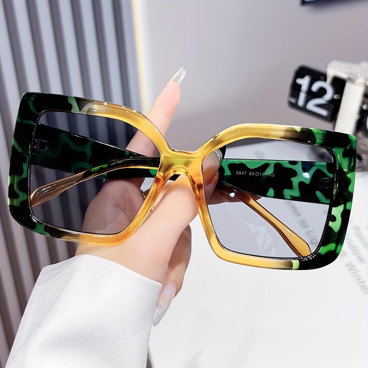 

Y2K Retro Party Sunglasses: Oversized Square Frames with Gradient Lenses and PC Material