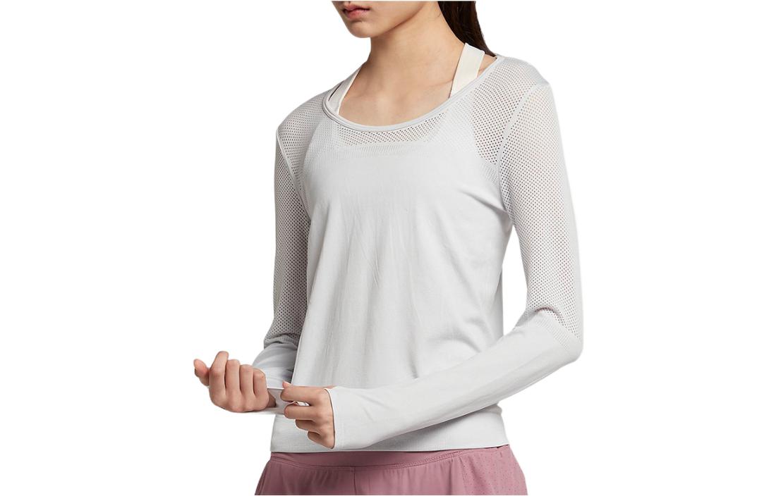

Nike T Shirts Women s White Crew Neck Moderate Straight Fit BQ9554-078 L