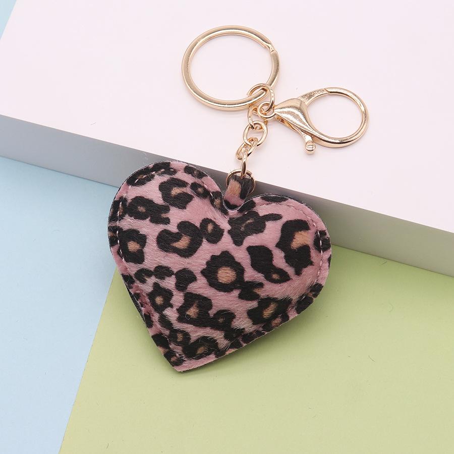 Leopard Print Heart Keychain Set - Stylish Decor for Keys/Bags, Ideal Gift for Fashion Enthusiasts
