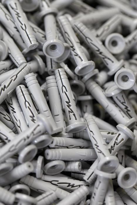 Cheville à frapper nylon et clou-vis zingué HIT M 6x65/40 P boîte de 100 - SPIT - 050122