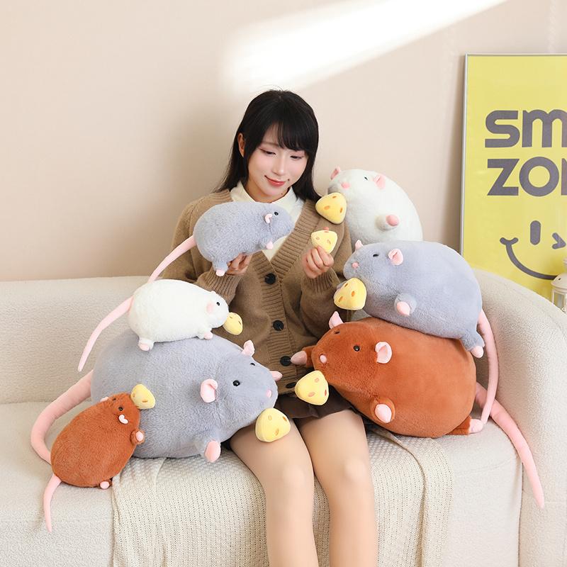 40/70/90cm Pull String Cheese Rat Plush Toy Super Adorable Mouse Plush Toy Gentle Stuffed Animal Birth Date Present Flower Branch Rat Doll