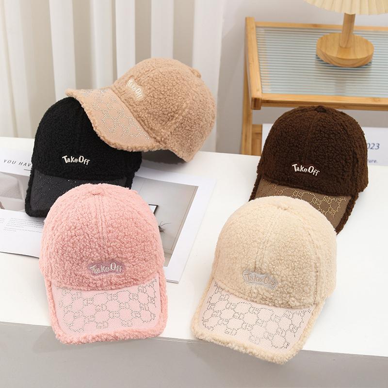 New Winter Women's Hat Versatile Imitation Lamb Fur Thickened Warm Baseball Cap for Women Fashionable Women's Black Baseball Cap