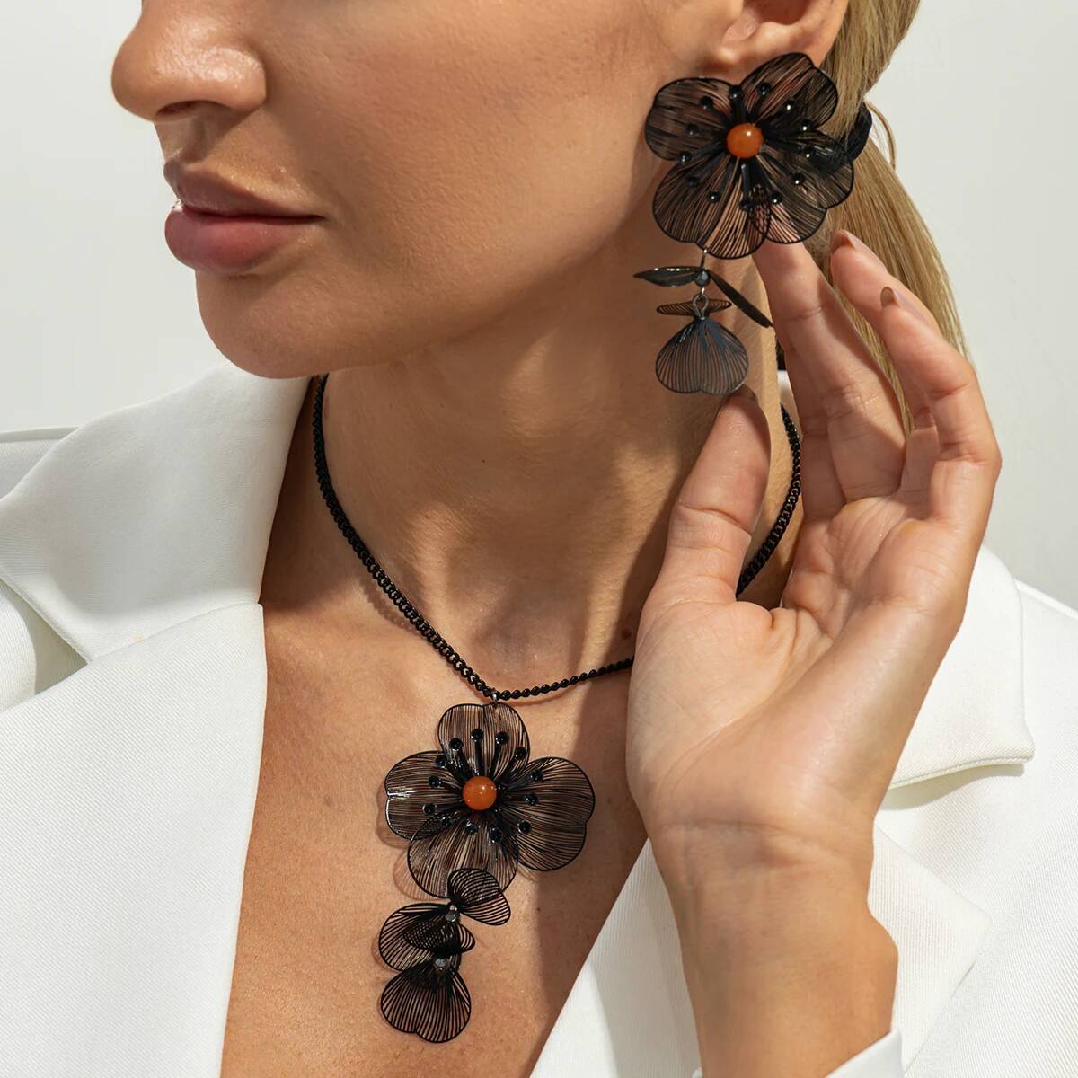 

Salircon Black Exquisite Flower Petal Pendant Necklace Tassel Long Earrings Set Women Fashion Charm Jewelry Party Daily Wearing