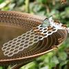 Schwimmende Bienen-Trinkleiter Schmetterlings-Trinkstation Anti-Drop Faltbar Zum Anlocken von Vögeln Anderen fliegenden Tieren Gartendekoration
