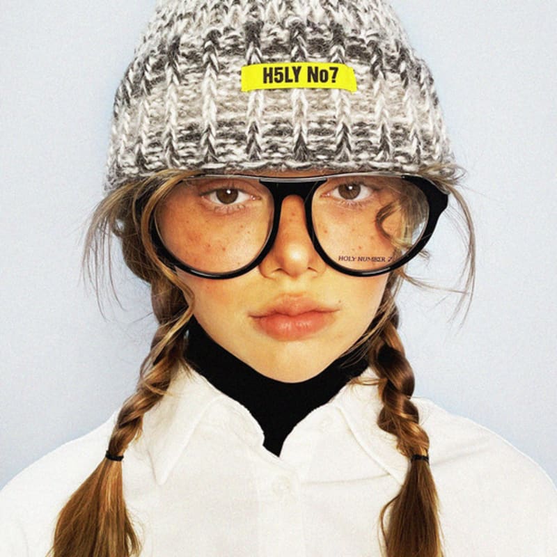 

СВЯТОЙ НОМЕР 7 ШАПКА-БИНИ СНЕГОВИК ИЗ АЛЬПАКИ_СЕРЫЙ FREE