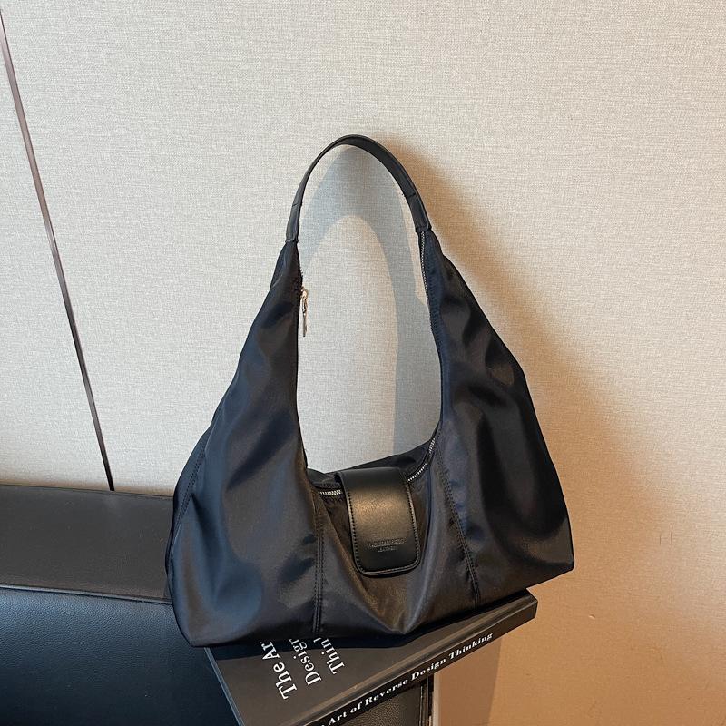Niche high-end underarm bag women s handbag 2025 new nylon dumpling bag versatile shoulder bag