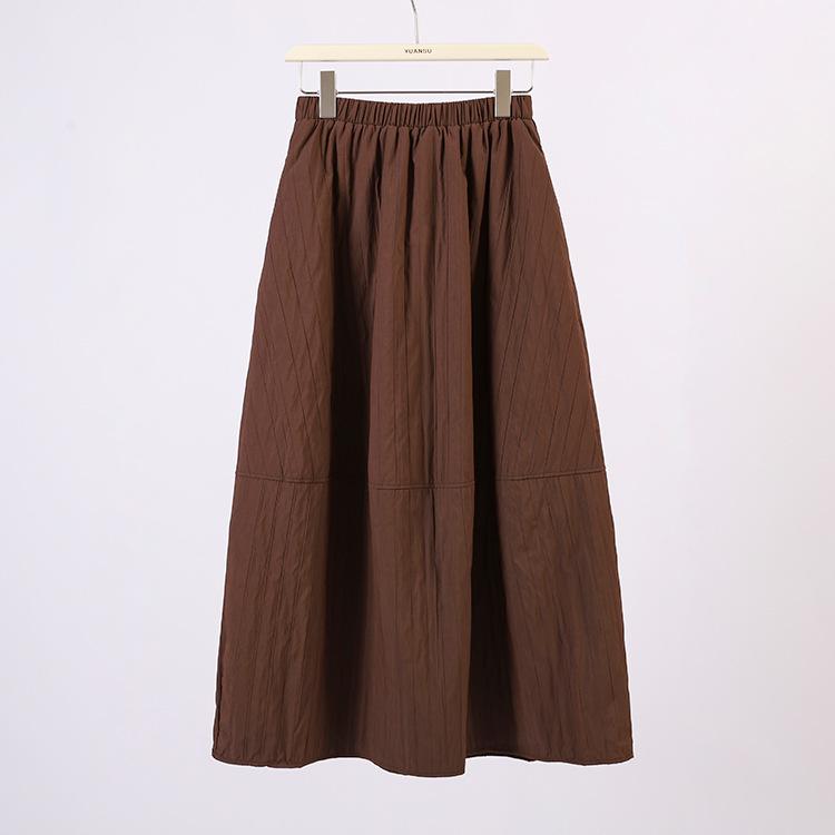 

Japanese Style High-Waisted Velvet Quilted Lantern Skirt - Warm, Versatile, Slimming Autumn/Winter Plus Size Skirt for Women Medium