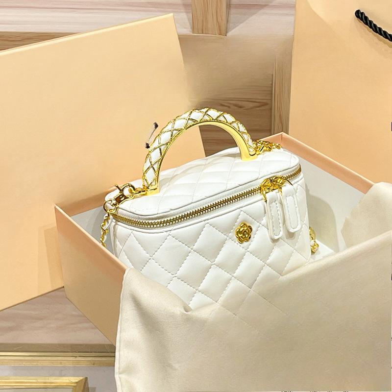 Peel Diamond Chain Box Bag for Women's Spring and Summer Small Fragrance Style One-shoulder Crossbody Hand Bucket Bag