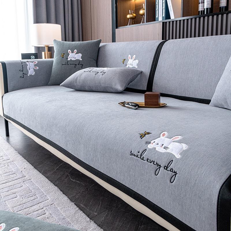 Universal Sofa Slipcover Furniture Towel Warm Jacquard Tuffed Fleece Soft Anti-Slip Sofa Cover for Living Room Couch Seat Cover