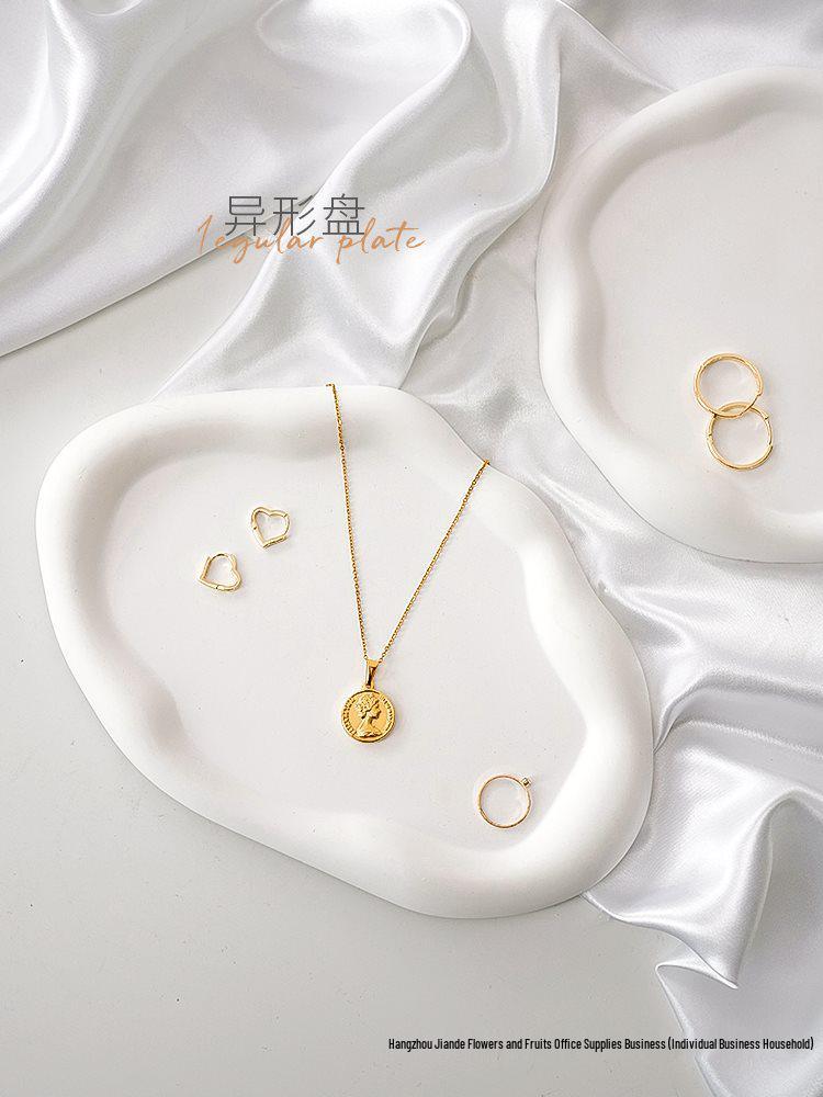 Creative Gypsum Disc Jewelry Props for Photography and Decoration