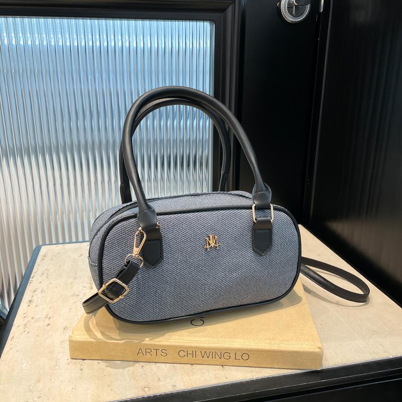 2025 spring new casual foreign style shoulder bag simple fashion pillow bag messenger bag trendy women's bag high sense