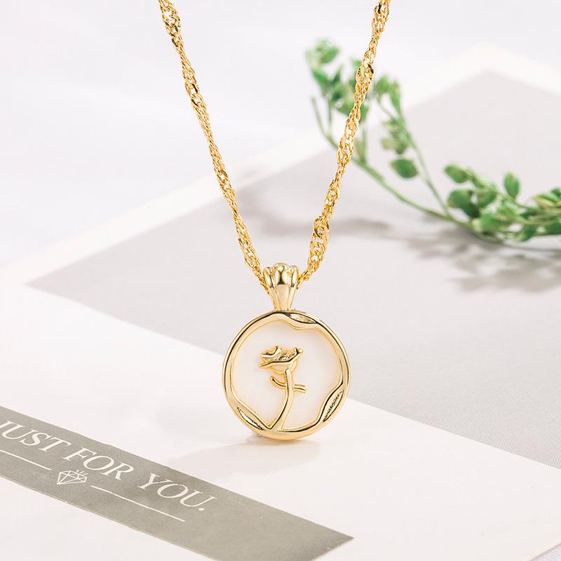 French Retro Shell Rose Pendant: Elegant Light Luxury Summer Collarbone Chain