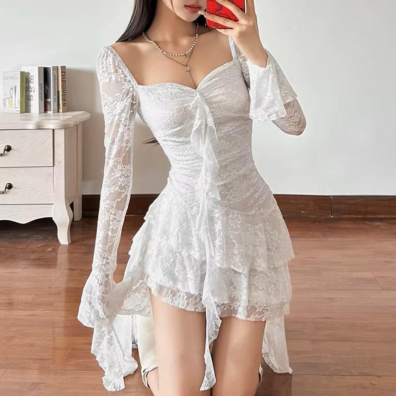 Gotické gotické šaty s dlouhým rukávem a čtvercovým výstřihem do V, sladké dámské šaty s nepravidelným dlouhým lemem a krajkou