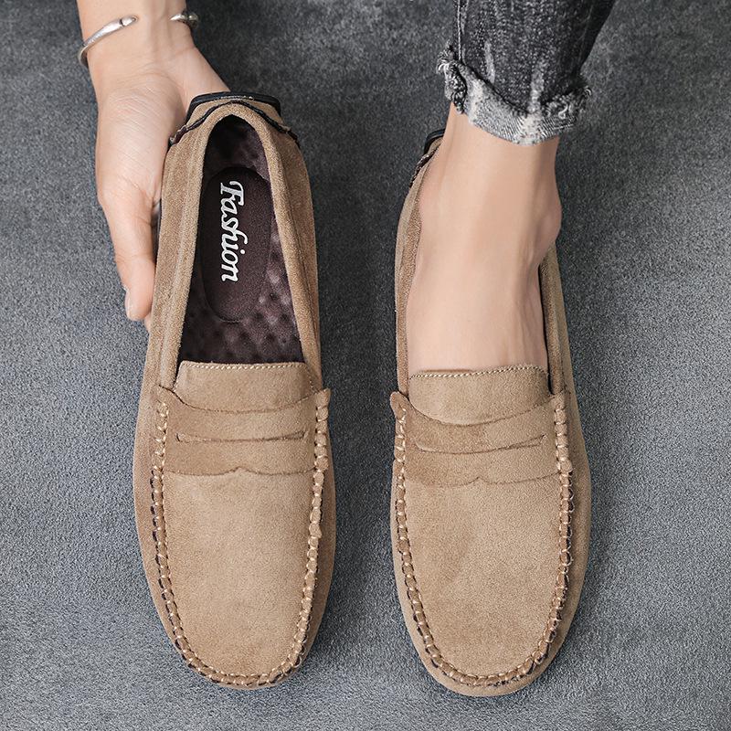 Hand-Sewn Suede Leather Men's Slip-On Shoes: Breathable, Wear-Resistant, Classic, and Fashionable for All Seasons.