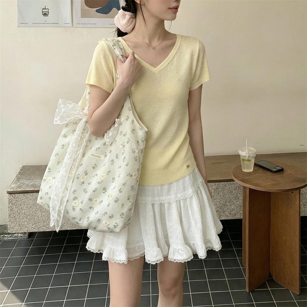 Floral Pattern Tote Bag With Soft Polyester Material For Daily Casual Use