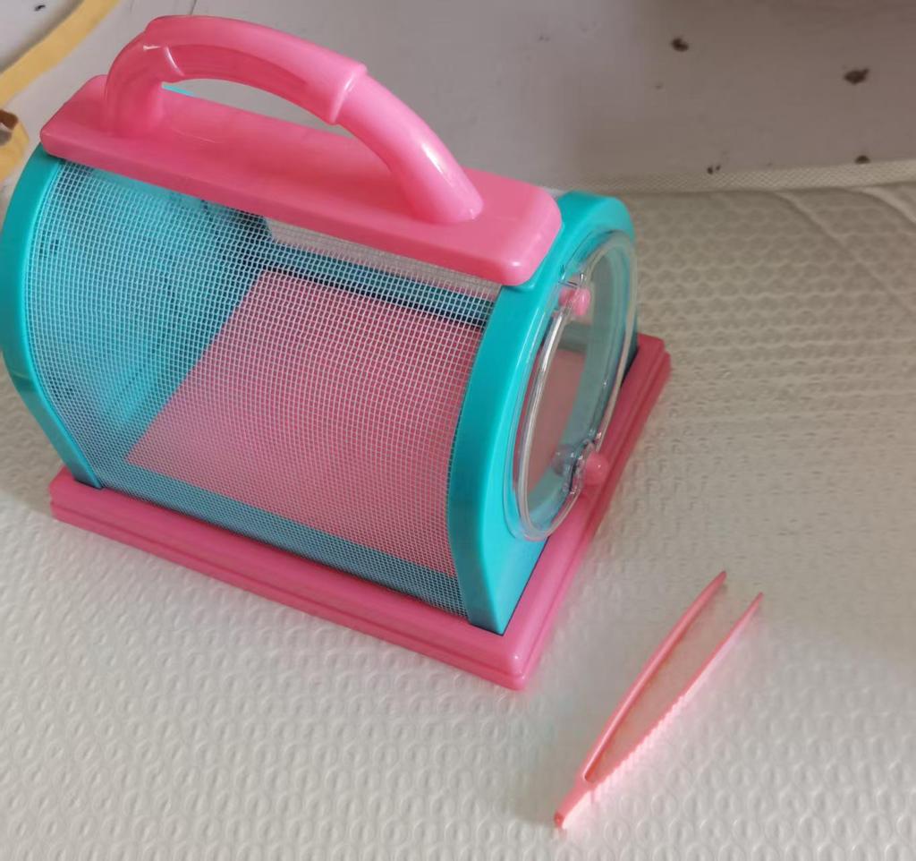 Portable Insect Observation Cage for Butterflies, Silkworms, and Bees